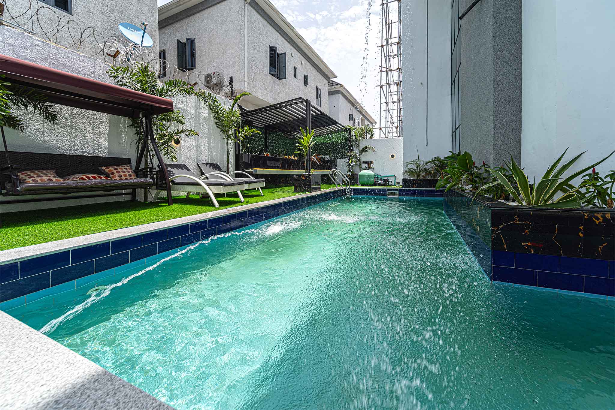 Chevron Lekki home with wraparound pool